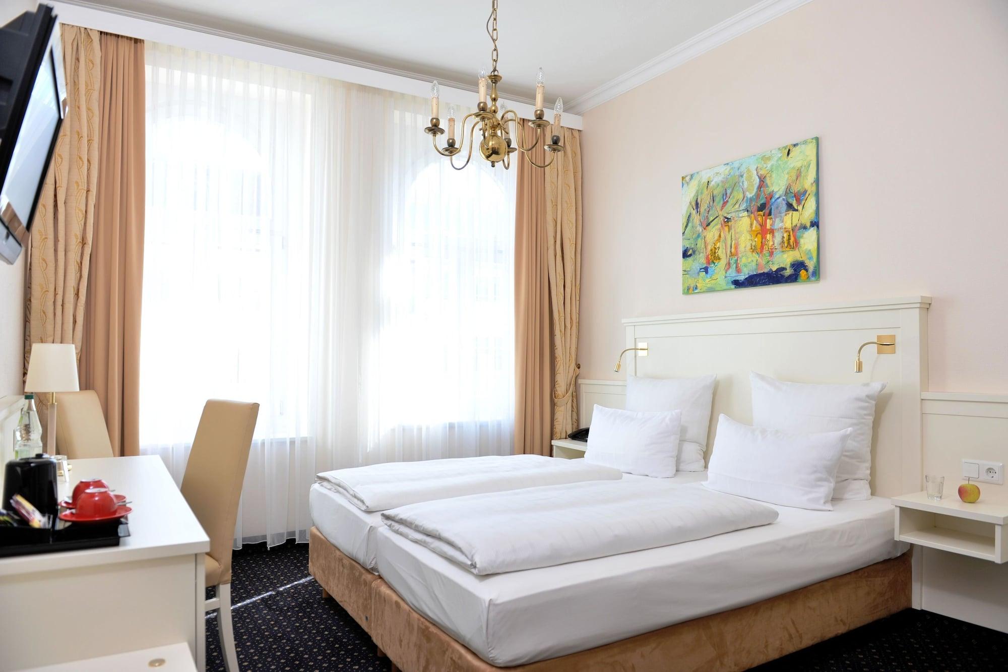 Hotel Fuerst Bismarck Гамбург Экстерьер фото