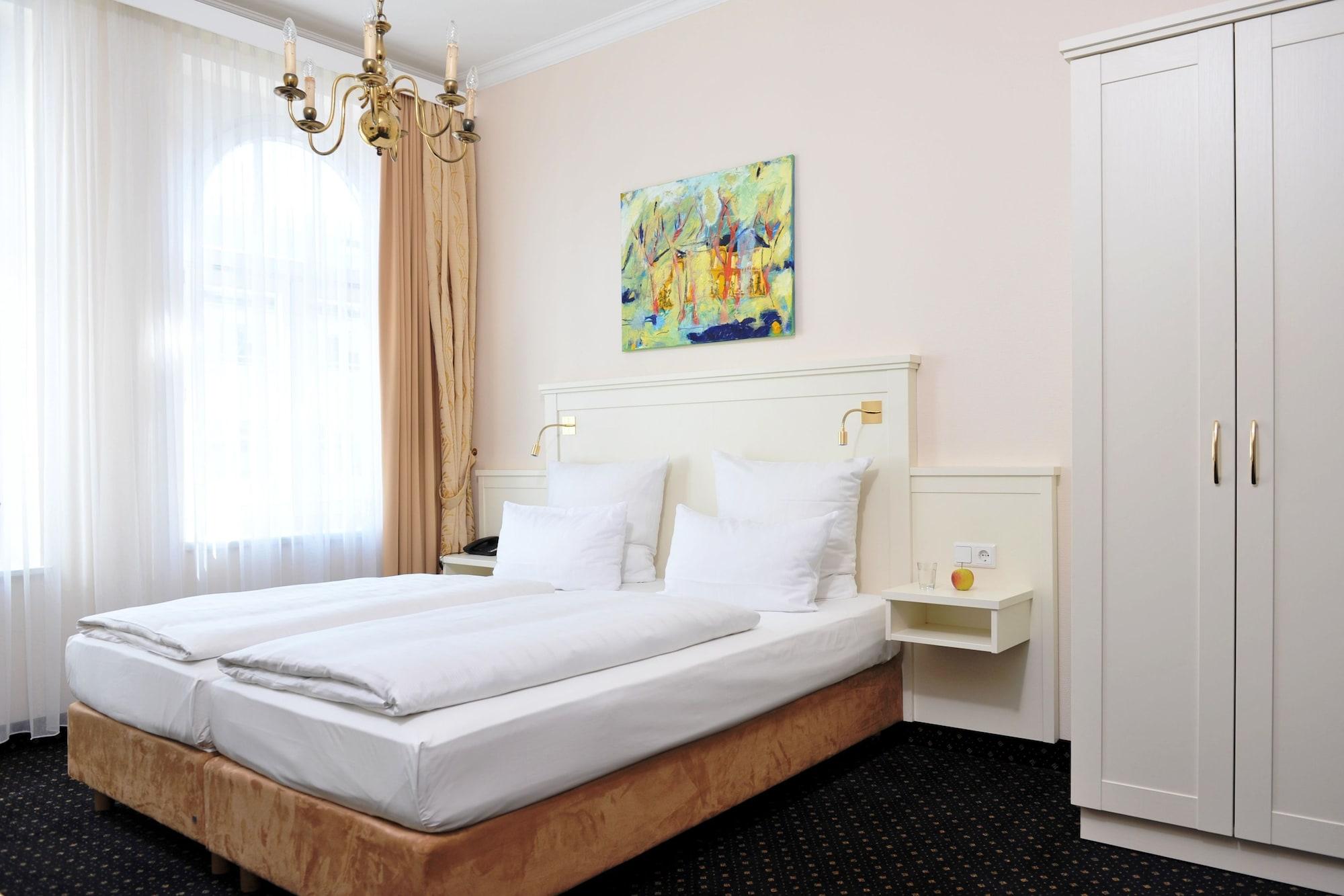 Hotel Fuerst Bismarck Гамбург Экстерьер фото