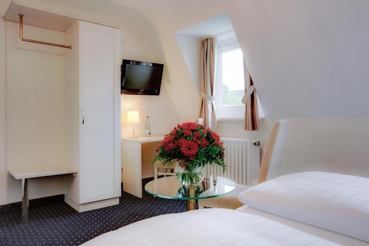 Hotel Fuerst Bismarck Гамбург Экстерьер фото